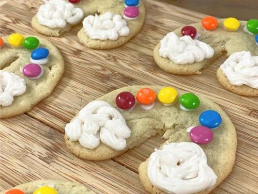 colorful rainbow shaped cookies featured at the Home Matters Party