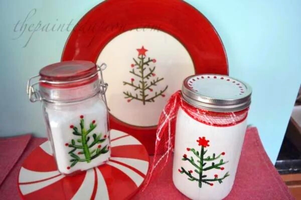 painted Christmas trees on glass jars was featured at the home matters link party #457