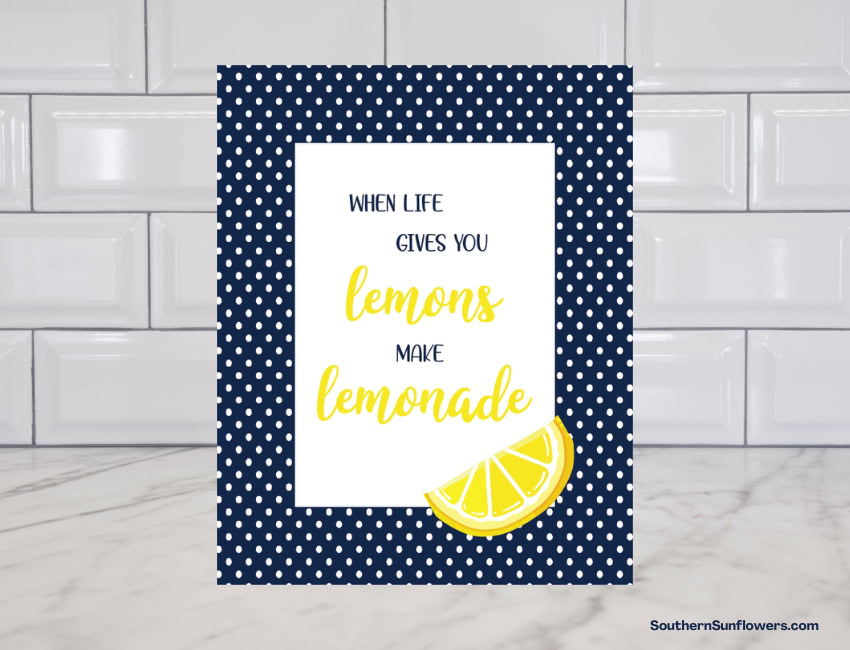 free lemon printable with lemonade quote
